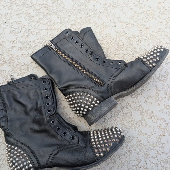 Steve Madden studded boots - Picture 4 of 5